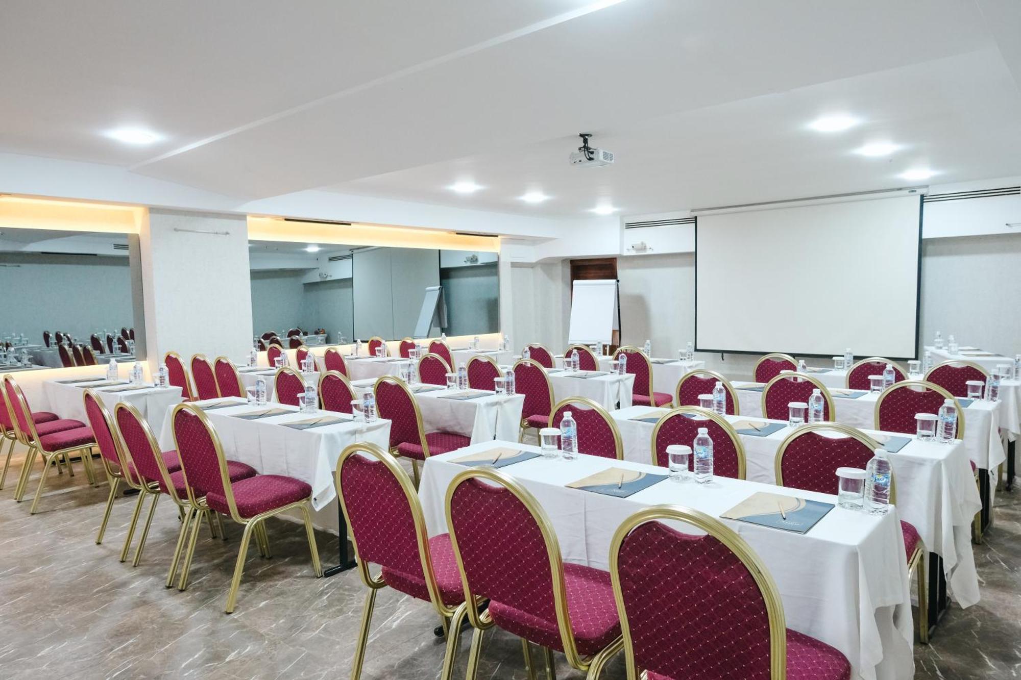 Armis 4* Izmir
